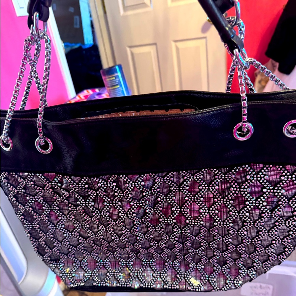 ***BLACK BLINGY PURSE***